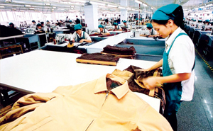 惠州侨纳琛服饰有限公司制作进销存管理软件并成功上线使用